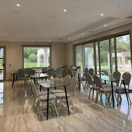 Vians Olympia Hotel 3*