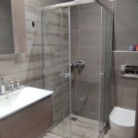 Vians Olympia Hotel 3*