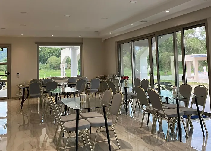 Vians Olympia Otel 3*